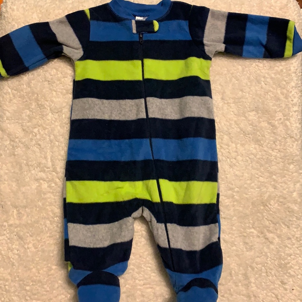 5/$25 Garanimals Fuzzy Footie